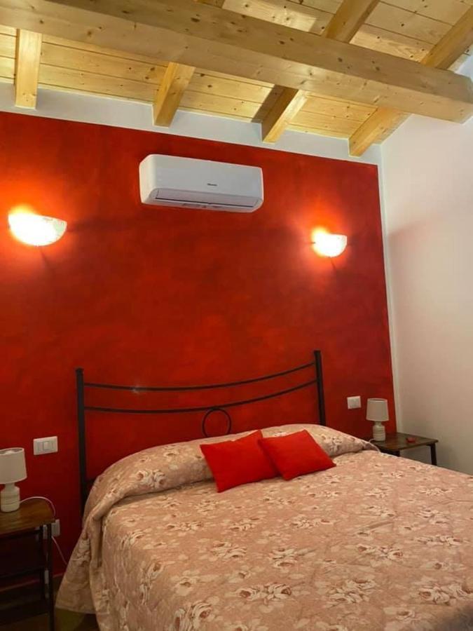 Il Melarancio Bed and Breakfast Pescia Romana Buitenkant foto