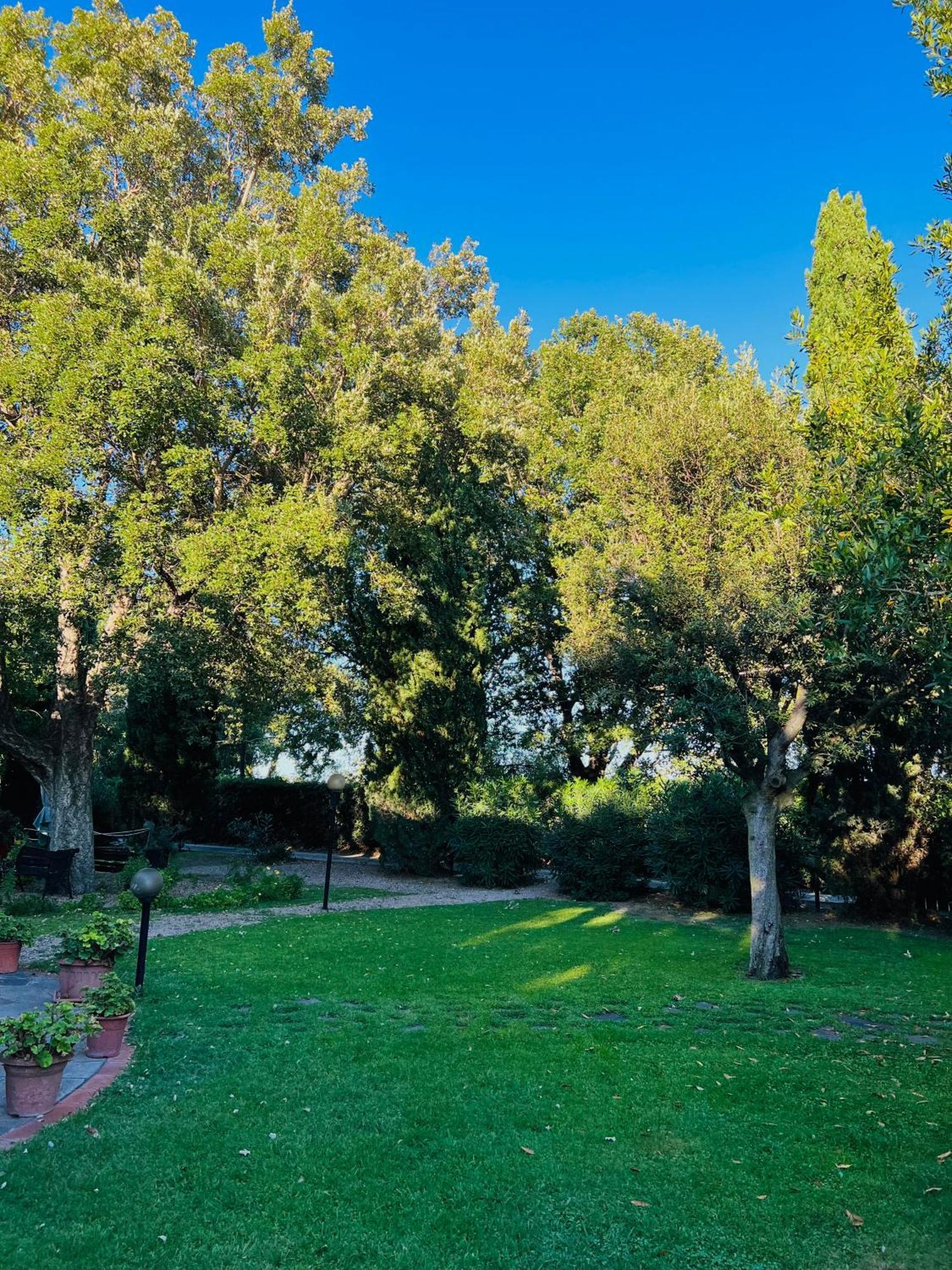 Il Melarancio Bed and Breakfast Pescia Romana Buitenkant foto