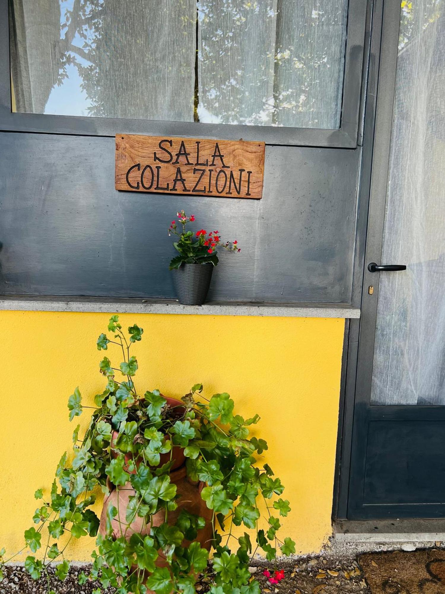 Il Melarancio Bed and Breakfast Pescia Romana Buitenkant foto